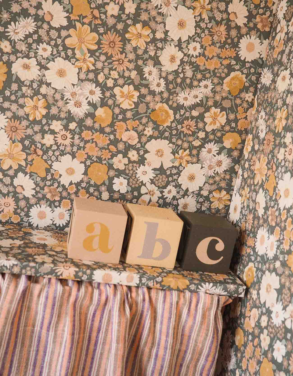 WOODEN LETTER BLOCK