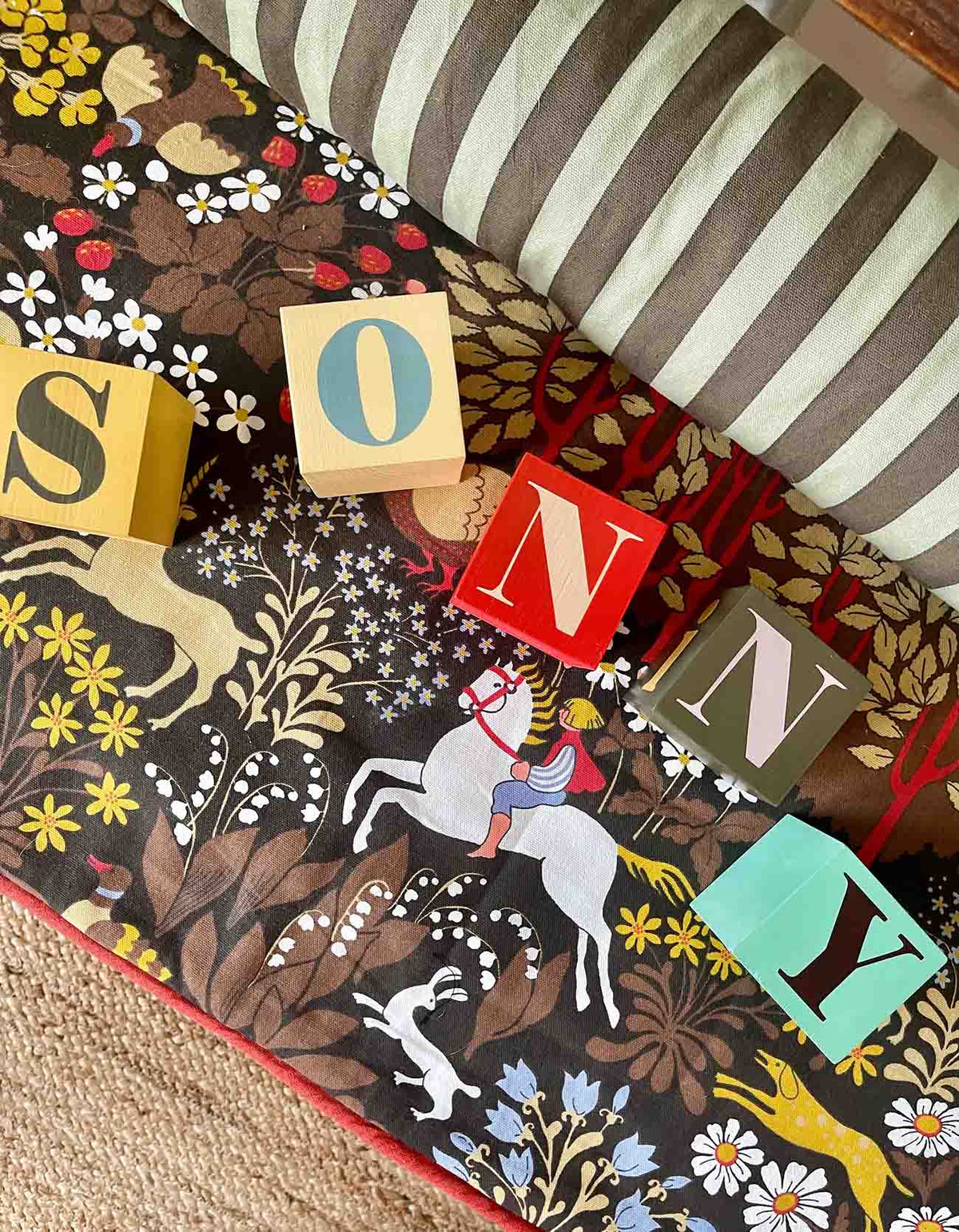 WOODEN LETTER BLOCK
