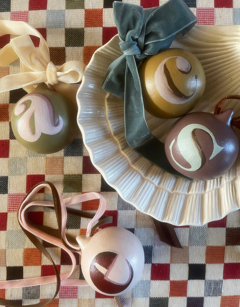 PLUM BAUBLE