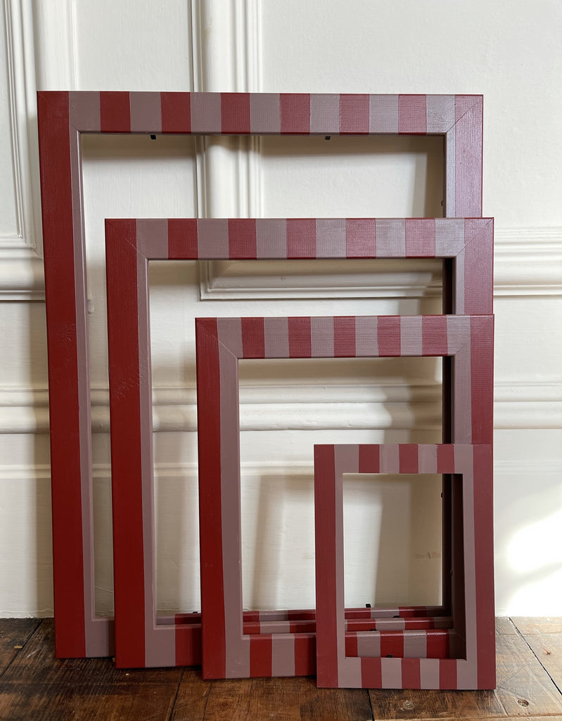 SMALL CANDY CANE FRAME