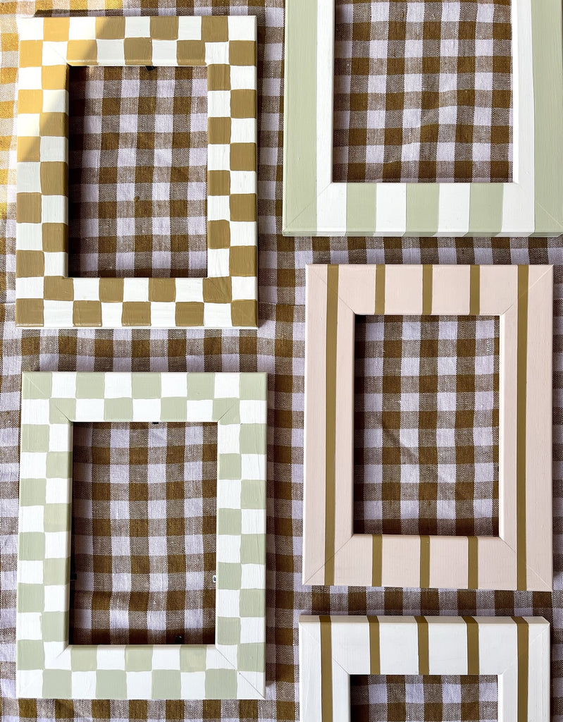 MINI CHECKERBOARD FRAME